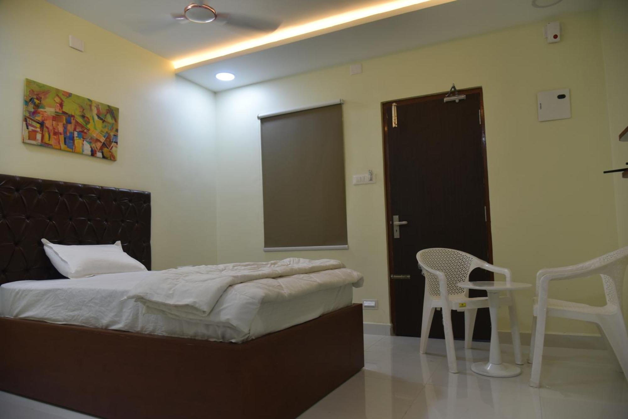 The Paradise Guest Inn Nellore Exterior photo